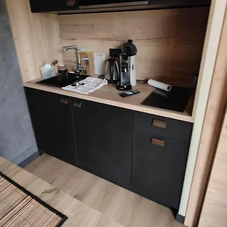 Alpstuga Le Cocon Normand De Jardin Et Son Ecrin De Verdure *