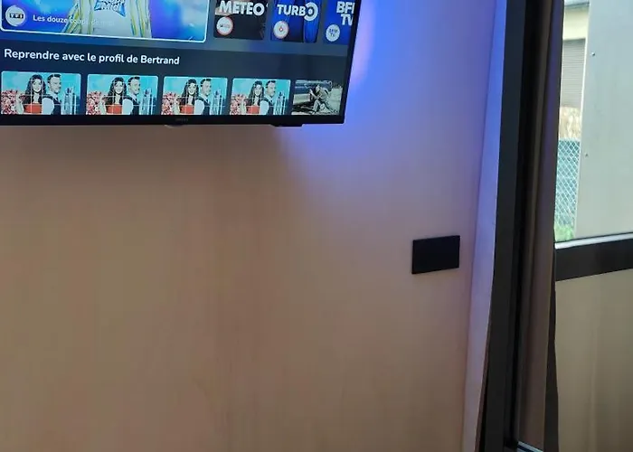 Le Cocon Normand De Jardin Et Son Ecrin De Verdure